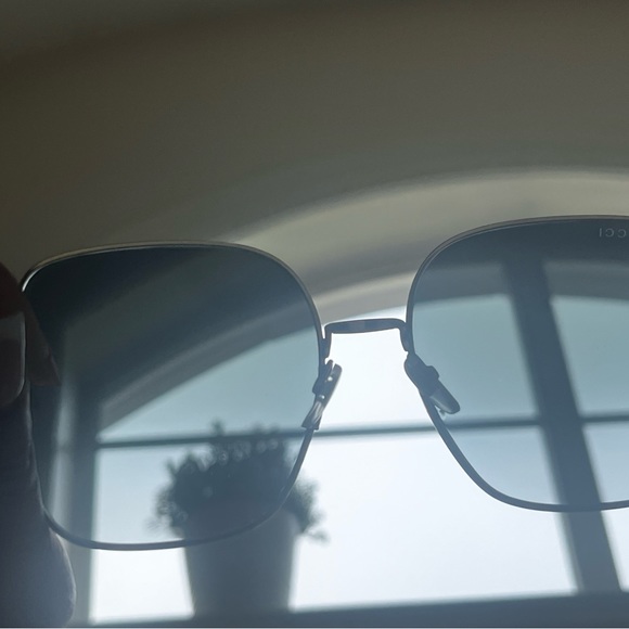 Gucci Sunglasses - Picture 2 of 6